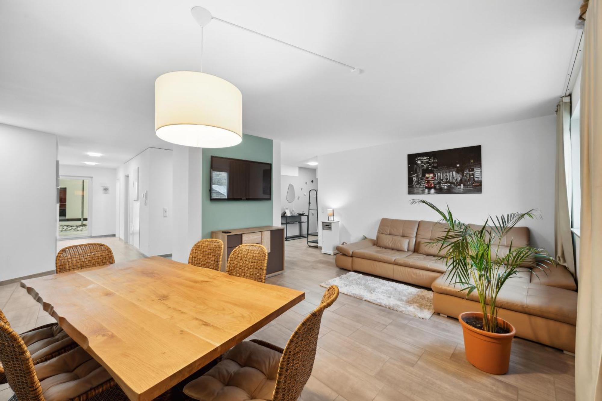 Sali Homes Spacious Apartment With Terrace In City Center Bayreuth Luaran gambar